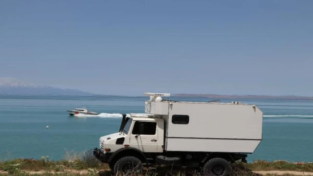 Sahil Güvenlik ekipleri, Van Gölü’nde kaçak göçmenlere geçit vermiyor