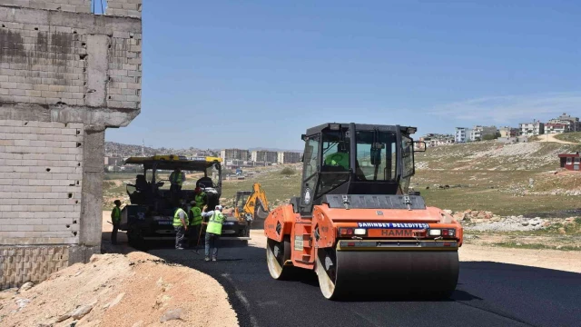 Şahinbey’de bahar ile birlikte asfalt çalışmaları hız kazandı