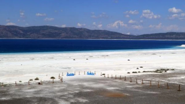 Salda Gölü’ne girmenin tamamen yasaklanması isteği