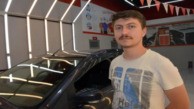 Satmak istediği otomobilin 2 aracın birleşimiyle yapıldığı ortaya çıktı