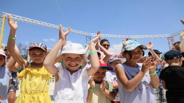 Savaştan kaçırılan Ukraynalı yetim çocuklar, oyun oynadıklarını sanıyor