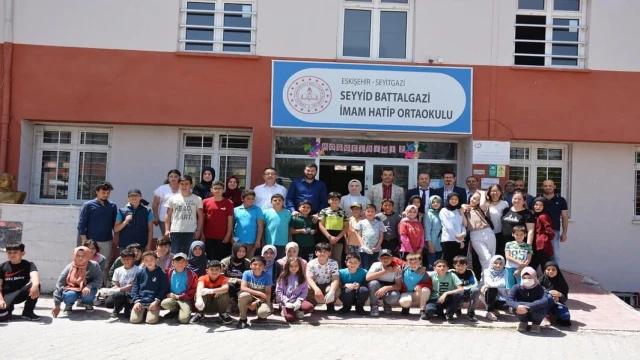 Seyitgazili İmam Hatipli öğrencilerinden Bilim Şenliği