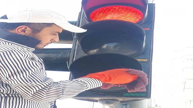 Sinyalizasyonların bakım ve onarımı yapılıyor