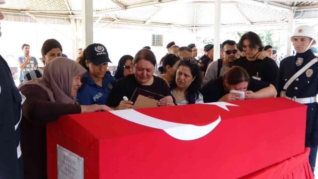 Solhan İlçe Emniyet Müdürü Halil Koç Maltepe’de son yolculuğuna uğurlandı