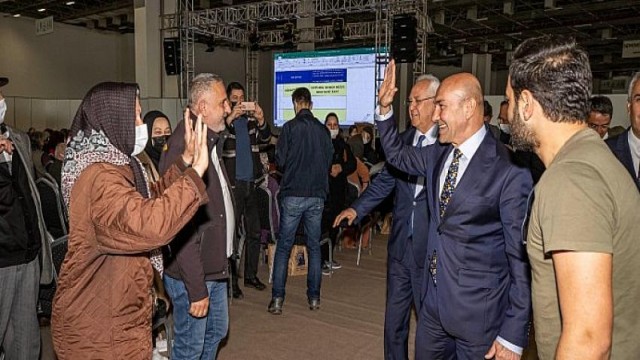 Soyer: ”İzmir’in kentsel dönüşüm sorununu kökünden çözmeye kararlıyız”