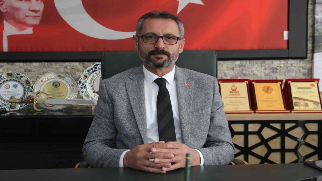 Söz verdiği gibi, gelir gider tablosunu seçmenle paylaştı