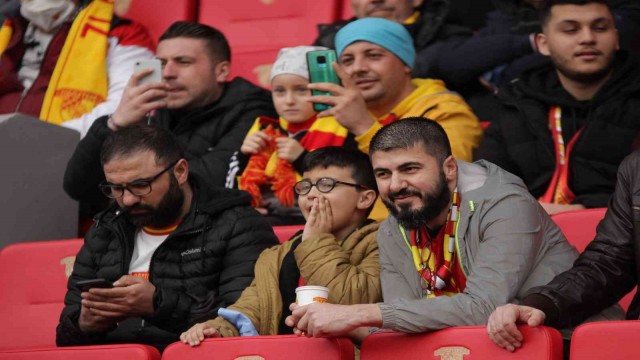 Spor Toto Süper Lig: Göztepe: 1 - Kasımpaşa: 1 (İlk yarı)