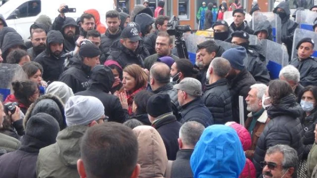 Taksim’de açıklama yapmak isteyen 26 kişi gözaltına alındı 