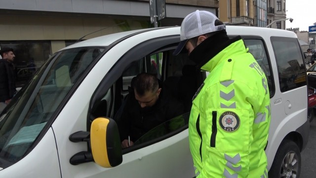 Taksim’de kurallara uymayan sürücülere 14 bin TL para ceza kesildi