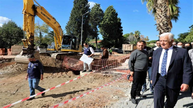 Taşhan Sitesi esnafı suya kavuşuyor