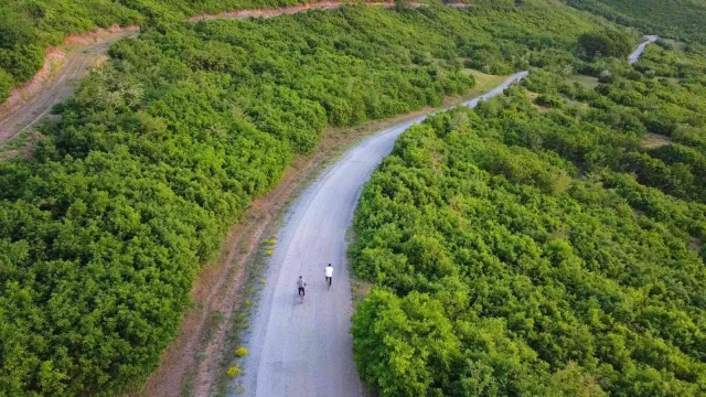 Tatvan’daki rota, bisiklet tutkunlarına doğa ile iç içe bir seyahat sunuyor