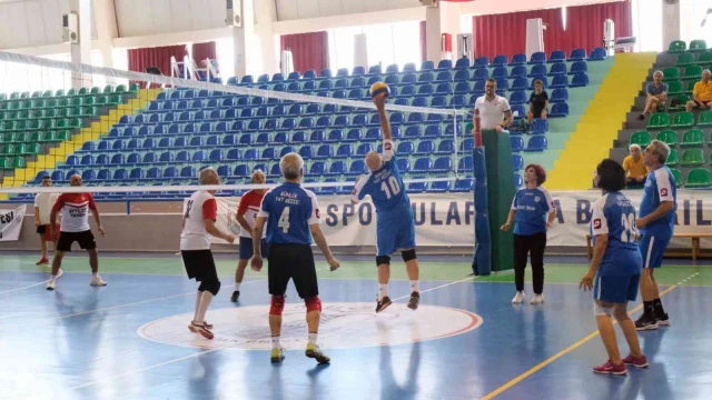 Tazelenme Üniversitesi olimpiyatları