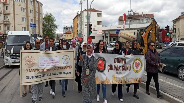 Tomarza’da Çölyak için farkındalık yürüyüşü düzenlendi