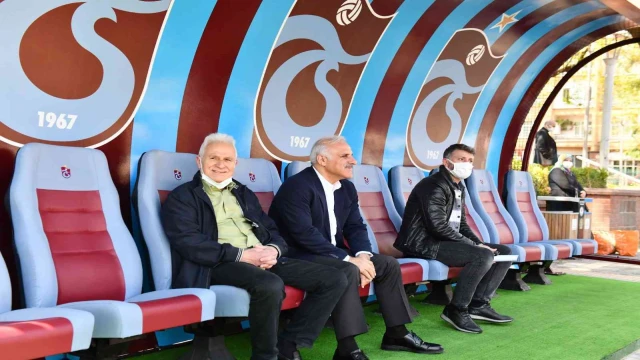 Trabzon’da spor temalı duraklar ilgi çekiyor