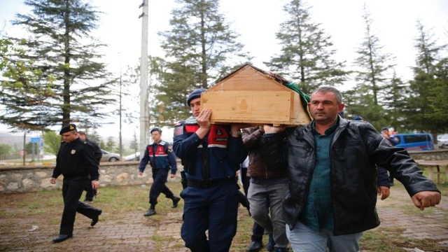 Tüm Türkiye onu “Üzümler olunca da gelin” demesiyle tanımıştı