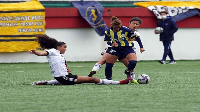 Turkcell Kadın Futbol Süper Ligi: Fenerbahçe: 2 - Beşiktaş: 1