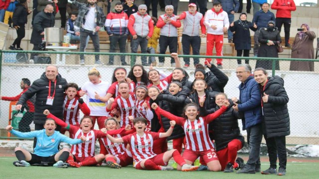 Turkcell Kadın Futbol Süper Ligi: Sivasspor: 2 - Galatasaray: 1