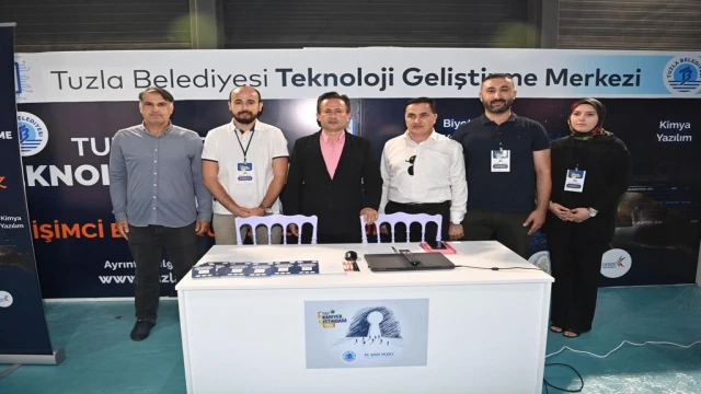 Tuzla Belediyesi Teknoloji Merkezi, fikri olan gençler için İstihdam Fuarında yerini aldı