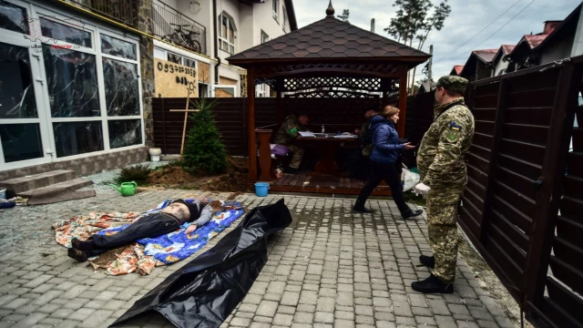 Ukrayna'nın Gostomel şehrinden cesetler çıkarılıyor