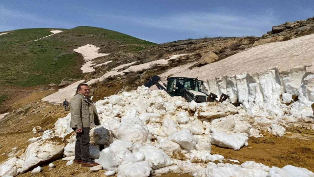 Uludere’de kapalı yayla yolları bir bir açılıyor