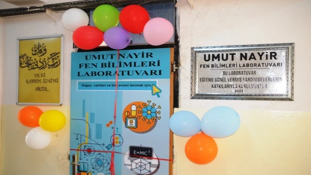 Umut Nayir, Cizre’de bir okula fen laboratuvarı kazandırdı