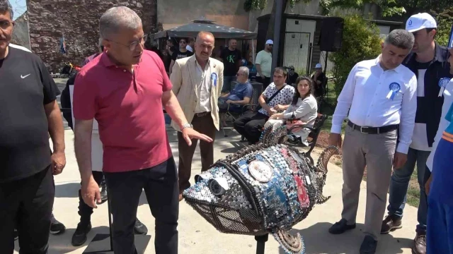 Üsküdar’da denizde ve karada çevre temizliği