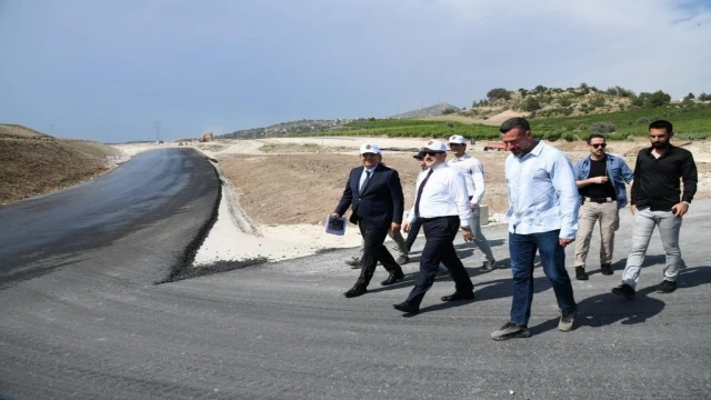 Vali Pehlivan, MTOSB otoban bağlantı yolunda incelemelerde bulundu