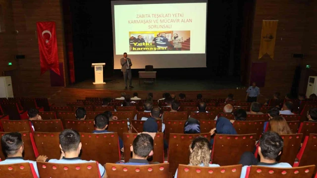 Van Büyükşehir Belediyesi zabıtalara mevzuat semineri