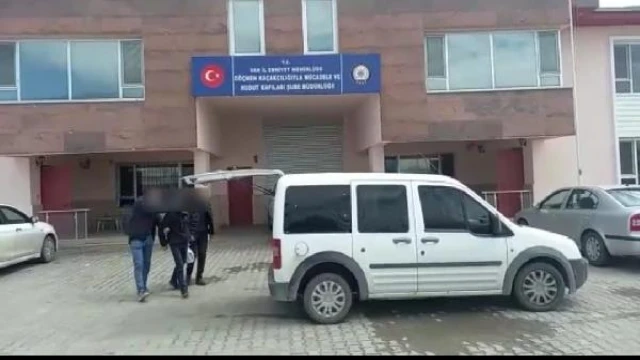 Van’da göçmen kaçakçılığına 4 tutuklama