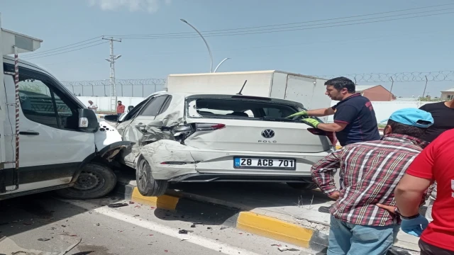 Van’da zincirleme kaza: 7 yaralı