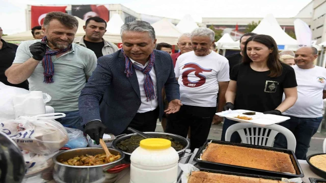 Yöresel Renkler Festivali’nde Karadeniz fırtınası esti