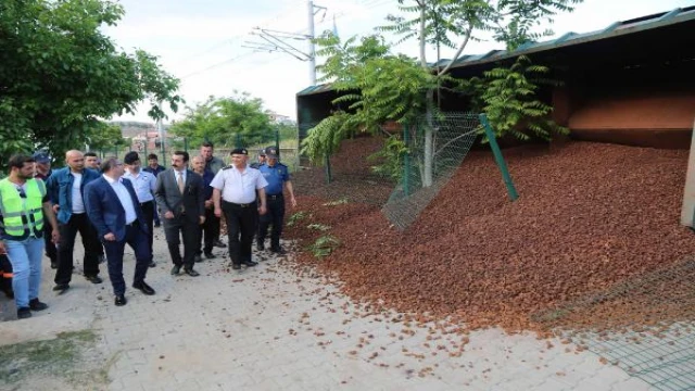 Yozgat’ta yük treninin vagonu devrildi; seferler aksadı