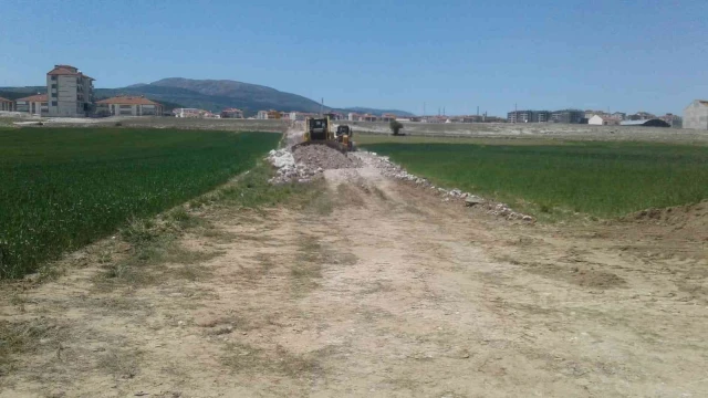 Zafertepe’de yol çalışması