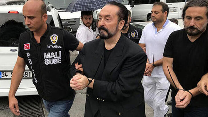 Adnan Oktar: Kadınların beni sevmesi, benim kadınları sevmem kıskanılıyor