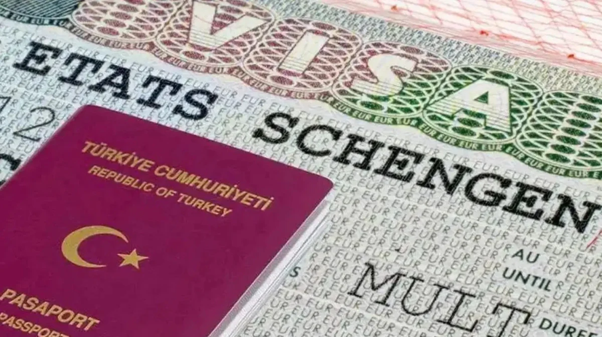 Bulgaristan ve Romanya, 1 Ocak 2025 itibarıyla Schengen Bölgesi'ne katıldı. Bu gelişmeyle Avrupa'da vizesiz seyahat alanı genişlerken, ekonomik ve sosyal entegrasyon da güçleniyor.